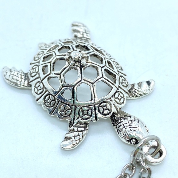 Turtle Pendant Silvertone Necklace - Picture 1 of 6